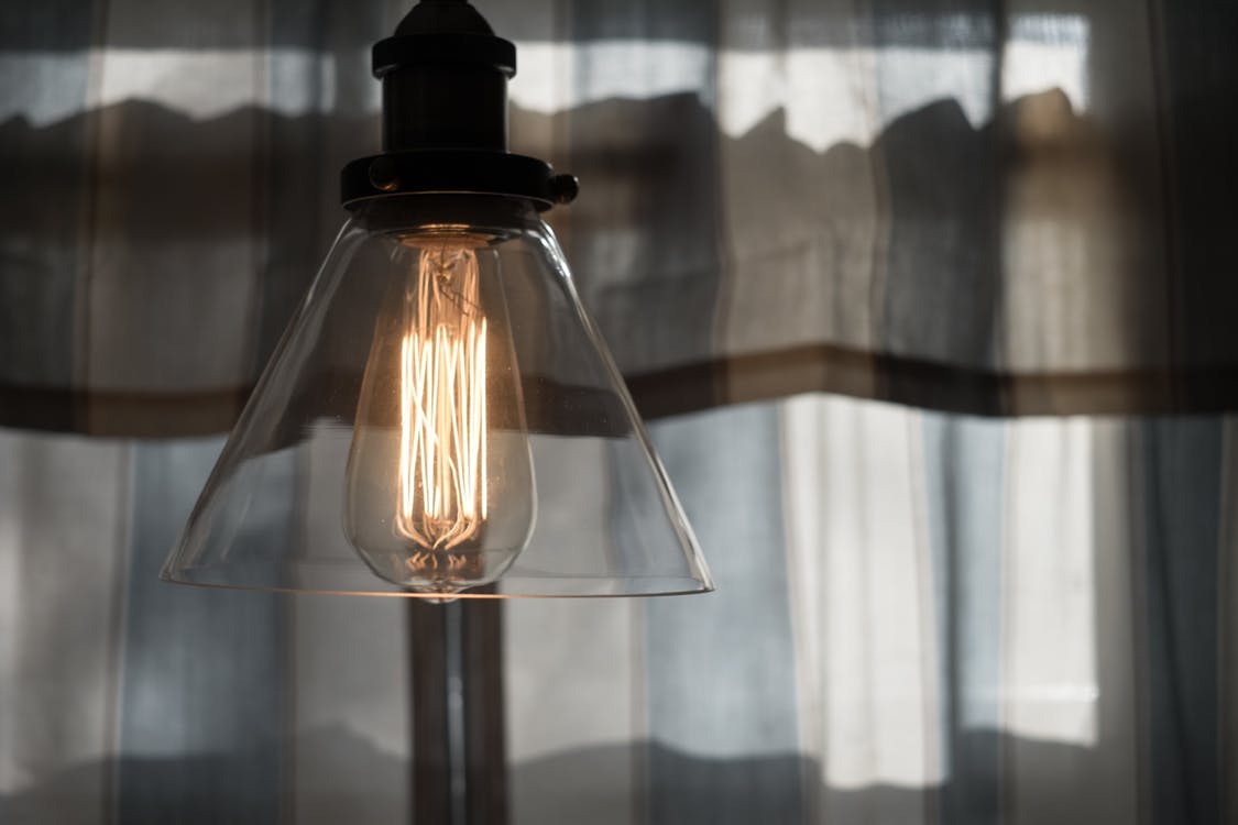 Factors To Consider When Buying A Light Bulb